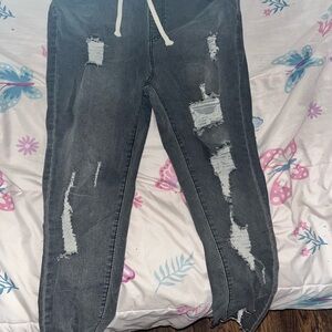 Distressed Gray Women's Jeans